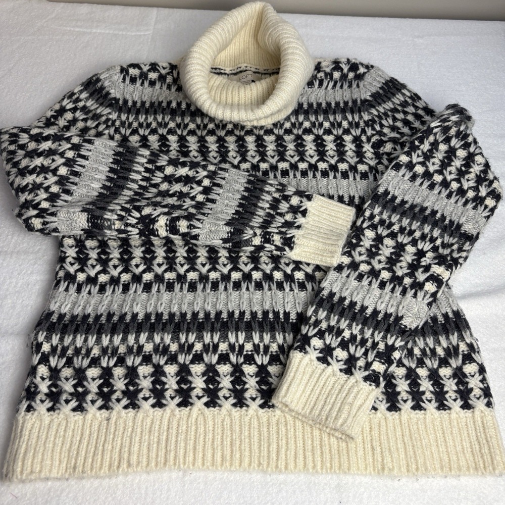 Loft Fair Isle‎ Turtle Neck Sweater Medium Wool Blend Blue Cabincore Apres Ski